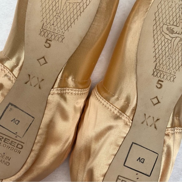 Freed of London Pointe Shoes Classic Deep Vamp SBTDV Size 5XX Diamond Maker - Picture 9 of 17